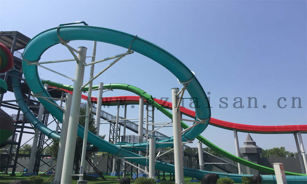 水上乐园建设大热：新型娱乐项目引领度假新风潮